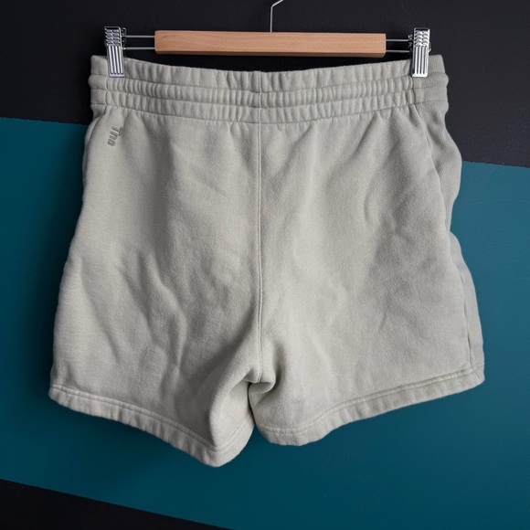 TNA Soft Cream Athletic Shorts Boyfriend Medium - Picture 3 of 9